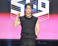 [포토] SF9 다원, 여심 설레는 잔근육