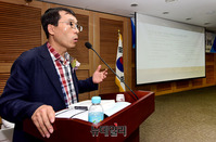 [포토] 김영석 회장 "학교도서관 전문 인력 배치 필요"