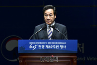 [포토] 6.25전쟁 제69주년 기념사 하는 이낙연 국무총리