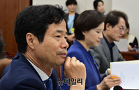 [포토] 국회 교육위원회 참석한 김승환 전북교육감