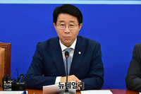 [포토] 발언하는 조정식 더불어민주당 정책위의장