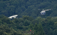 [단독포토] '빈 살만' 왕세자, 대통령 전용 헬기로 ADD 방문 