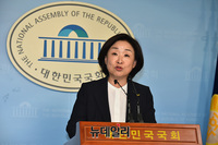 [포토] 정개특위 위원장 교체 관련 기자회견 갖는 심상정