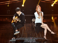 [포토] '돈 비 샤이' 선보이는 가수 이츠