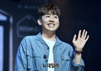 [포토] 가수 오왠, 데뷔 3년만에 첫 정규앨범 발매