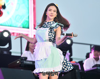 [포토] 트롯가수 김나희 "흥겨운 노래, 까르보나라"