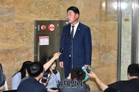 [포토] 당내 경선 거부한 황영철 의원