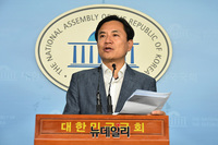 [포토] 윤석열 후보자 인사청문회 관련 회견 갖는 김진태 의원