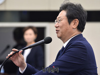 [포토] '서울형 도시재생 성과와 향후과제' 토론회, 축사하는 황희