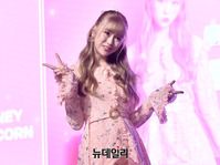 [포토] 허니팝콘 나코, 깜찍한 브이