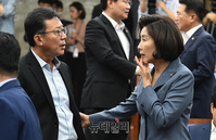 [포토] 대화 나누는 나경원-홍철호