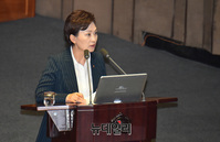 [포토] 국회 출석한 김현미 국토부 장관