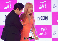 [포토] 네이처 루, 발가락 골절상에도 환한 웃음