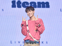 [포토] 패셔너블한 원팀 재현