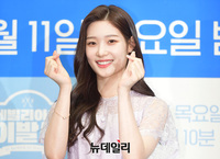 [포토] 이민정과 미용실서 호흡 맞추는 정채연