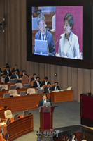 [포토] 답변하는 박능후 보건복지부 장관