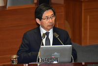 [포토] 국회 대정부질문, 답변하는 박상기