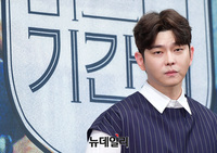 [포토] 기간제 교사로 안방 복귀하는 윤균상