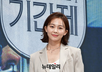 [포토] 윤균상과 호흡 맞추는 금새록