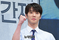 [포토] '미스터 기간제'서 최규진과 호흡 맞추는 배우 이준영