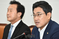 [포토] 모두발언하는 오신환 바른미래당 원내대표