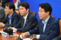 [포토] 모두발언하는 조정식 민주당 정책위의장