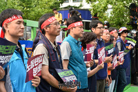 [포토] 민노총, 국회 앞 경찰과 대치