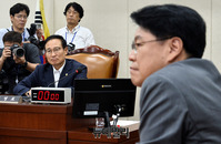 [포토] 정개특위 참석한 '홍영표-장제원'