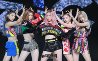 [포토] 걸그룹 ITZY(있지) "신곡 아이씨로 컴백했어요"