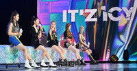 [포토] 신곡 '아이씨' 소개하는 걸그룹 ITZY(있지)
