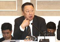 [포토] 모두발언 하는 박용만 대한상의 회장