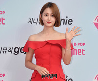 [포토] 남보라, 손 인사하는 단발 여신