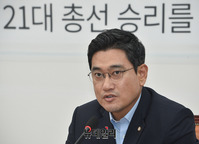[포토] 바른미래당 지도부 비전 검증, 발언하는 오신환