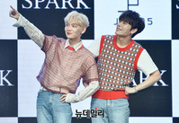 [포토] JBJ95 "신곡 스파크, 대박 징조가 보이네" 