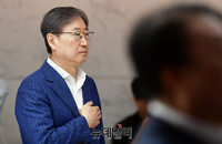 [포토] 한국당-대한상의 정책간담회 참석한 윤부근 부회장