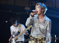 [포토] 신곡 '너와의 추억은 항상 여름같아' 선보이는 아이즈