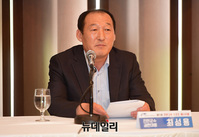 [포토] '제5회 진안고원 트로트 페스티벌' 소개하는 최성용 권한대행