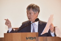 한국 최초의 '신체시 古木歌'--청년 이승만의 작품을 최초로 연구 발표 