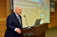 [포토] 국회 찾은 '알렌 살마시' 퀄컴 공동창업자