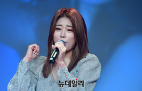 [포토] 미스트롯 출신 김소유 '별 아래 산다'로 가요계 데뷔