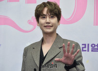 [포토] 규현 "노래에 반하다, MC 맡았어요"