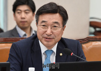 [포토] 국토교통부 국감, 질의하는 윤호중 의원