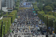 [포토] 서초동으로 모여드는 조국 지지자들