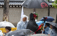 [포토] 5일째 이어지는 철야농성장 지키는 김문수