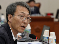 [포토] 질의하는 이훈 민주당 의원