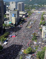[포토] 광화문 가득 채운 조국규탄 인파