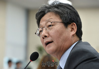 [포토] 질의하는 유승민 바른미래당 의원