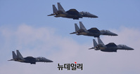 [포토] 시범비행하는 F-15K 스램이글 편대