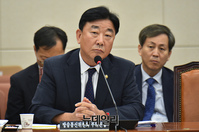 [포토] 발언한는 김석진 방송통신위원회 부위원장