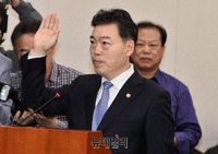 [포토] 증인선서하는 김오수 법무부 차관